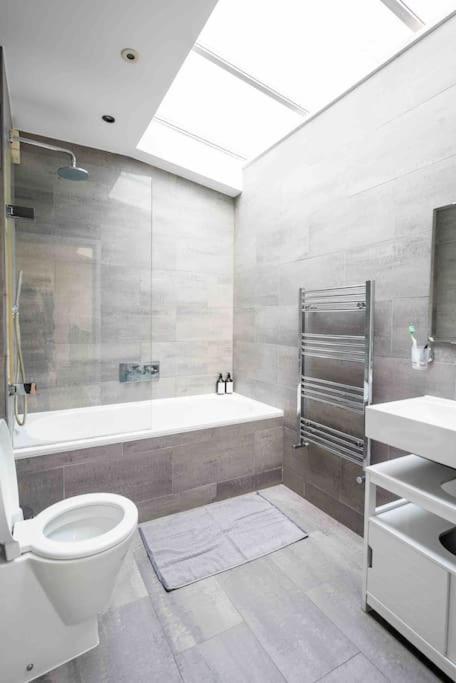 Sweet 3Brs House Close To Oxford & Soho London Exteriör bild